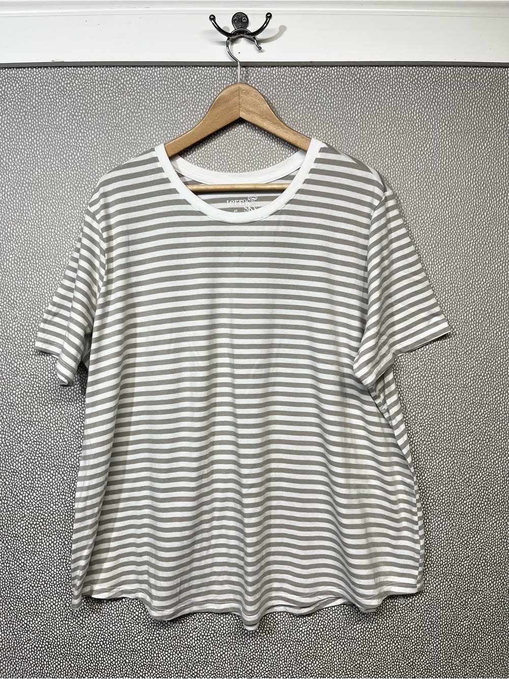 2X (20W-22W) Terra & Sky White and Taupe Striped Crew Neck T-Shirt